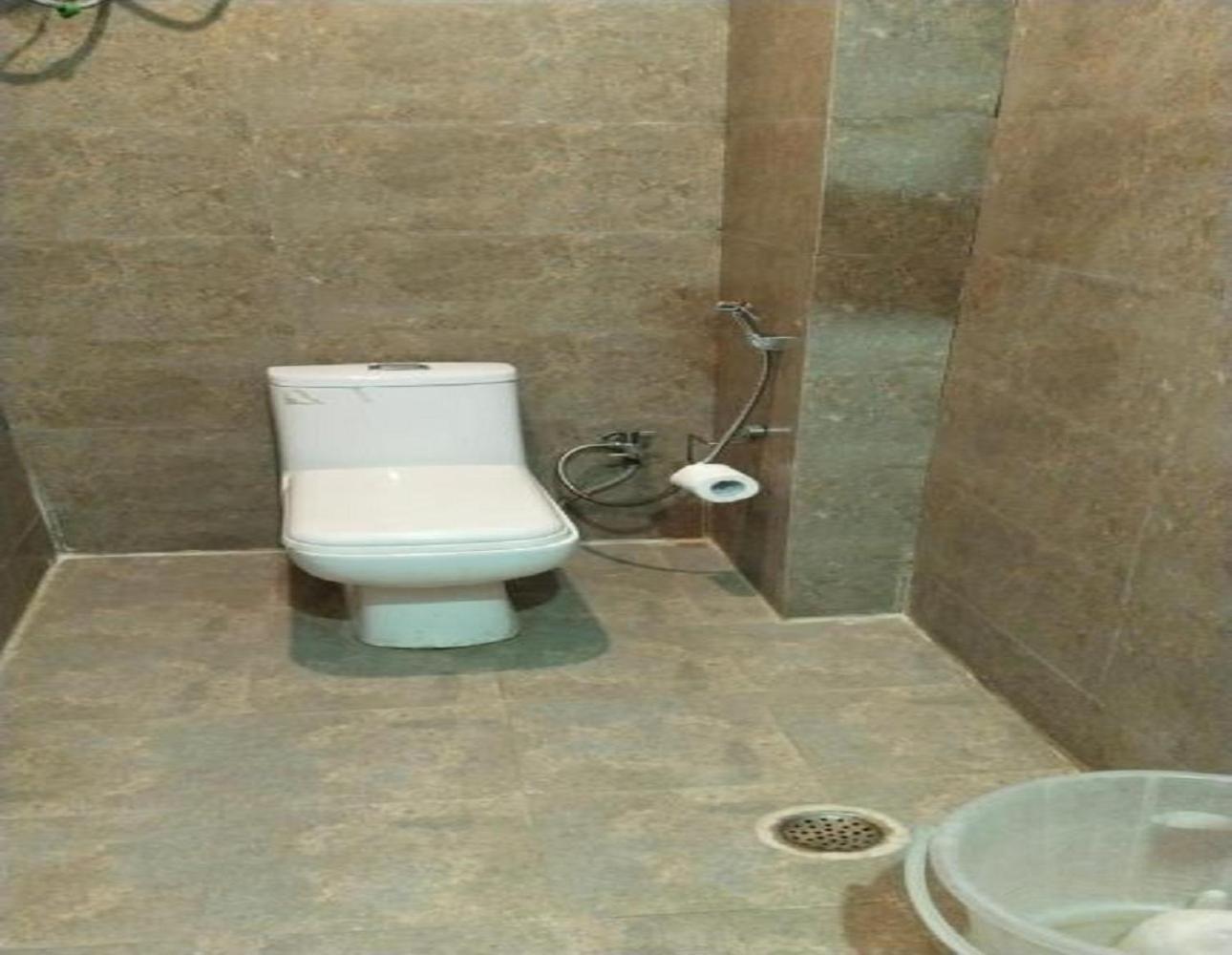 Linda Grand Near International Airport By-gross Group 4* New Delhi