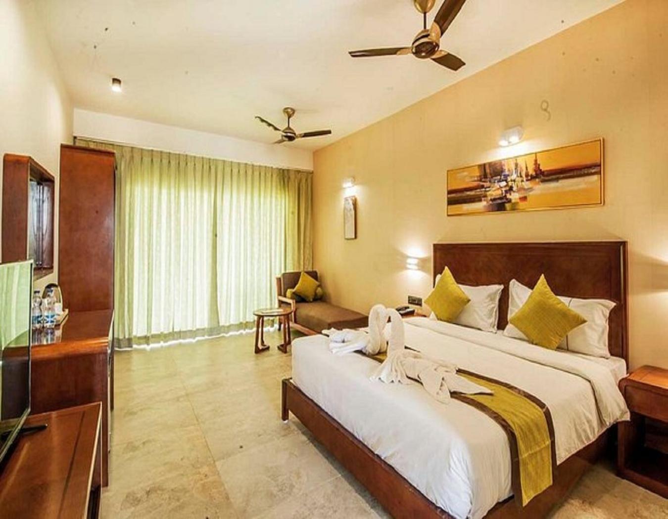 Linda Grand Near International Airport By-gross Group New Delhi